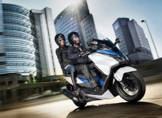 Βελτιωμένο παρουσιάζεται το Honda Forza 125