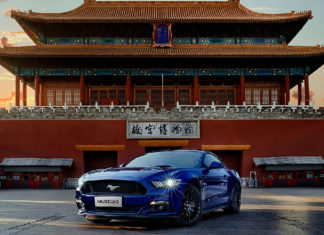 Ford-Mustang-in-China