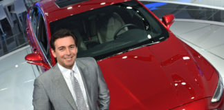 Ο Mark Fields εκτός Ford