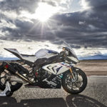 P90254420 highRes bmw-hp4-race-04-2017