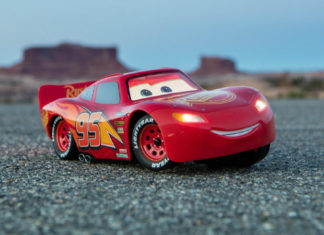 Το νέο αγωνιστικό Cars 3 Lightning McQueen