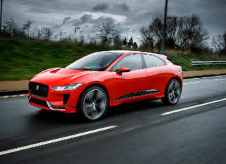 Τα πρώτα ηλεκτροκίνητα Crossover της Jaguar στον δρόμο