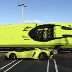 Lambo Aventador SV μαζί με το ταχύπλοο της Lambo Aventador SV μαζί με το ταχύπλοο της