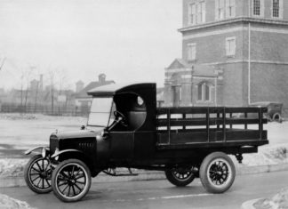 Πριν 100 χρόνια το πρώτο επαγγελματικό της Ford