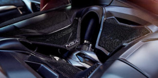 O κινητήρας του Honda NSX καλύτερος νέος κινητήρας 2017