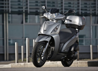 Kymco300P 0002