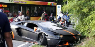 Lamborghini-Aventador-Crash-Malaysia-2
