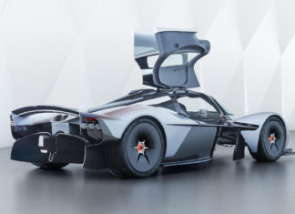 aston martin valkyrie 05