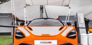 Μια McLaren 720S από τουβλάκια Lego