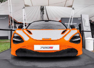 Μια McLaren 720S από τουβλάκια Lego