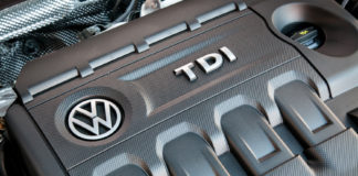 Volkswagen-Golf-TDI-engine
