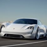 Οι ιδιοκτήτες Tesla αγοράζουν Taycan EV