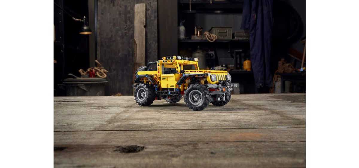 LEGO Technic Jeep Wrangler