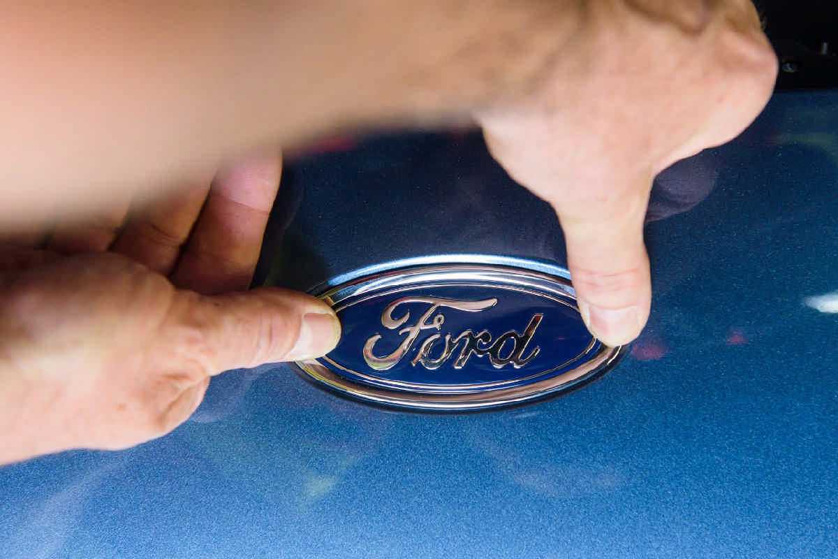 συνεργεία Ford