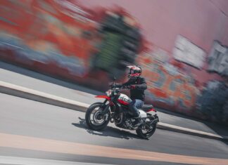 Ducati Scrambler Urban Motard