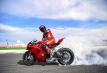 Panigale V4