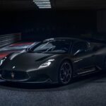 MASERATI MC20 Notte για…νυχτοπερπατήματα (video)