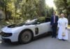 FERRARI Luce: Ηλεκτρίζει και διχάζει με τις…ευλογίες του Πάπα (video)