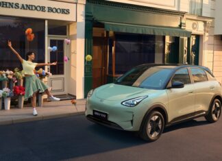 GEELY E2: Πρώτη πανελλήνια εμφάνιση για το νέο μικρό της GEELY