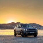KIA EV2: Ήρθε το νέο ηλεκτρικό B-SUV με αυτονομία έως 448 χλμ. και προηγμένη τεχνολογία – Τιμές