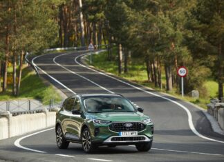 FORD Kuga FHEV: Ετοιμοπαράδοτο με 0,9% χρηματοδότηση και τιμή από 31.494 ευρώ