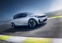 OPEL: Το νέο Corsa GSE των 281 ίππων κάνει πρεμιέρα στην Ελλάδα