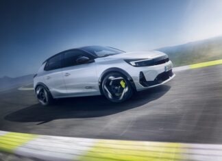 OPEL: Το νέο Corsa GSE των 281 ίππων κάνει πρεμιέρα στην Ελλάδα