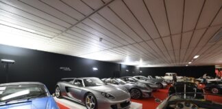PORSCHE Carrera GT πωλήθηκε για 2,62 εκατομμύρια – Οι εντυπωσιακές τιμές σε δημοπρασία που συγκέντρωσε πάνω από 8 εκατομμύρια ευρώ PORSCHE Carrera GT πωλήθηκε για 2,62 εκατομμύρια – Οι εντυπωσιακές τιμές σε δημοπρασία που συγκέντρωσε πάνω από 8 εκατομμύρια ευρώ
