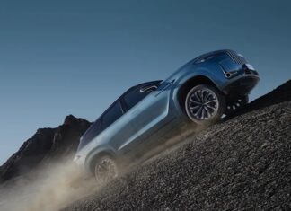 JAECOO 8 SHS-P AWD: Νέο plug-in hybrid SUV με 428 ίππους που…πάει παντού – Τιμές